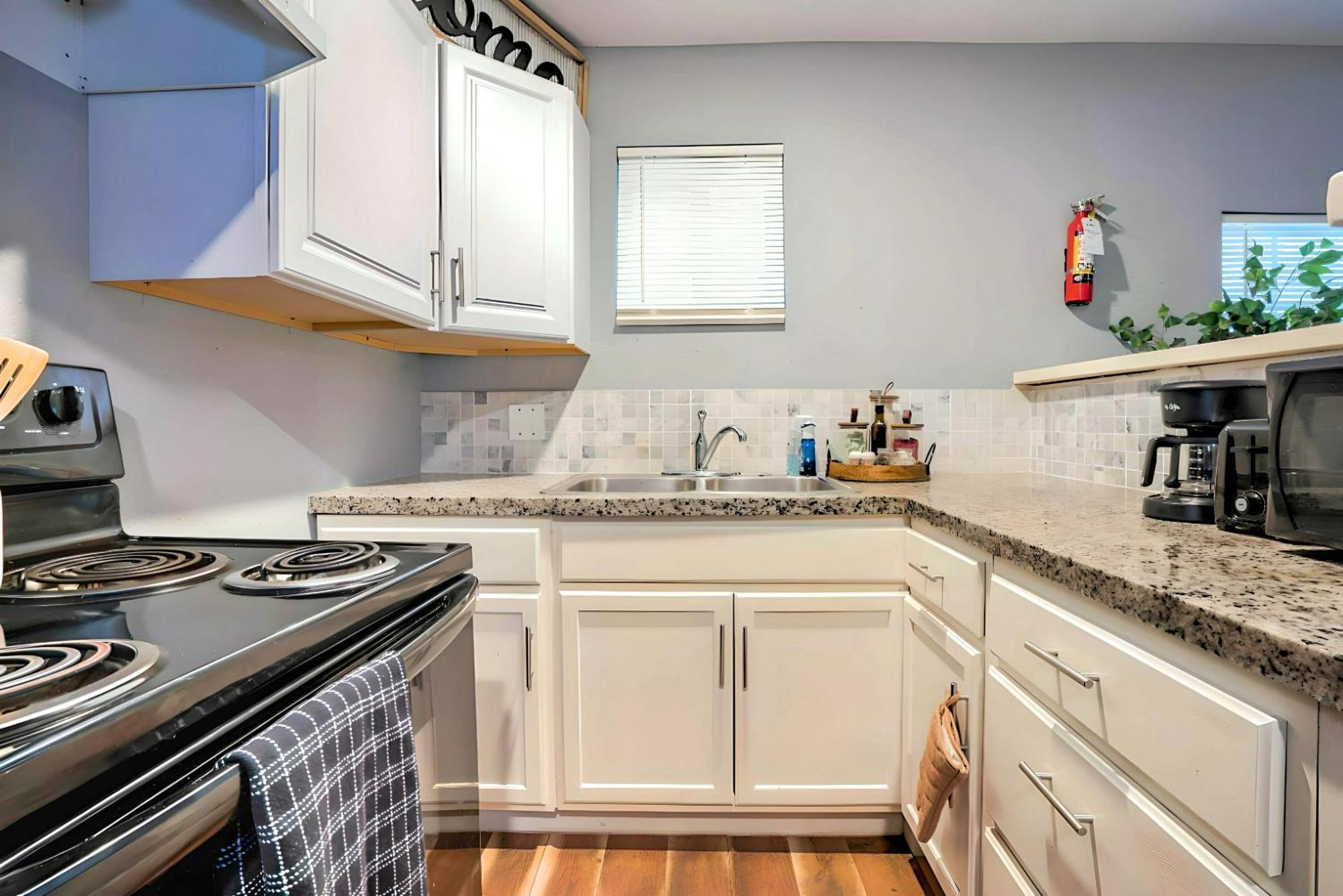Convenient & Cozy Retreat L Hobby L Downtown L Nrg Apartment