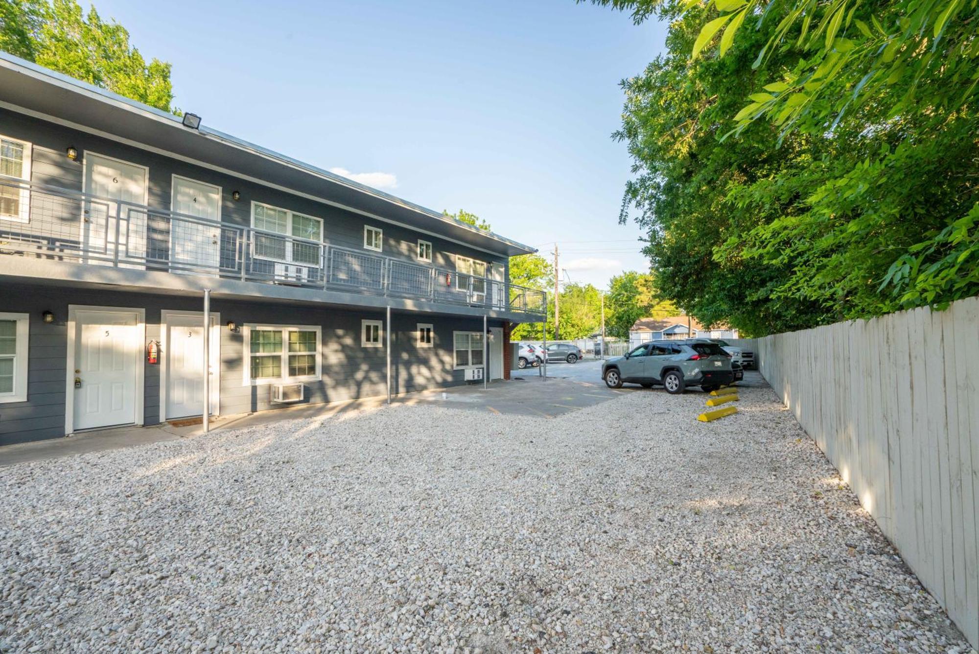 Apartment Convenient & Cozy Retreat L Hobby L Downtown L Nrg *